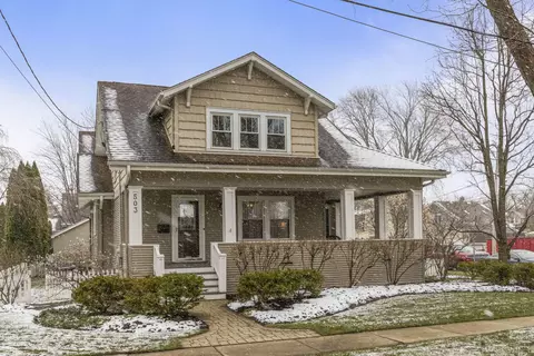 503 N Haddow Ave, Arlington Heights, IL 60004