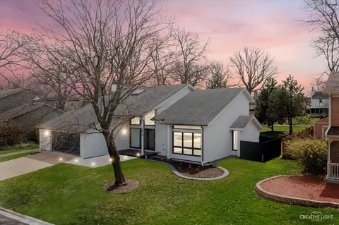 2513 White Oak Ln, Lisle, IL 60532