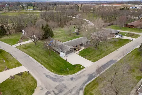 19217 Briar Dr, Bloomington, IL 61705 photo 37