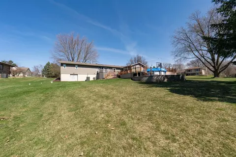 19217 Briar Dr, Bloomington, IL 61705 photo 3