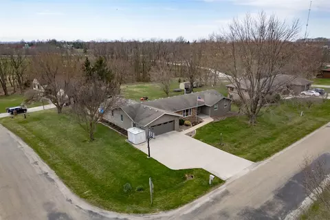 19217 Briar Dr, Bloomington, IL 61705 photo 34