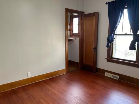 Bedroom - 900 E Illinois St, Wheaton, IL 60187 photo 3 of 4