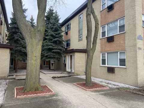 1714 W Touhy Ave #A1N, Chicago, IL 60626