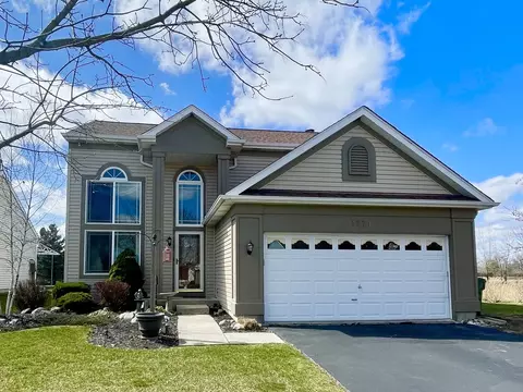 1571 Oxford Cir, Grayslake, IL 60030