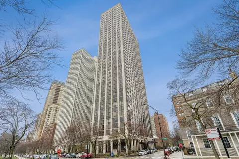 2650 N Lakeview Ave #3607, Chicago, IL 60614