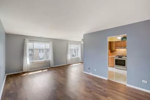 1730 Robin Walk #B, Hoffman Estates, IL 60169 photo 5