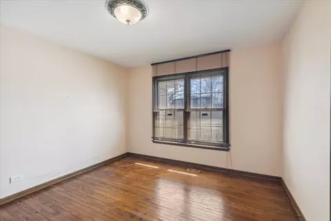 2730 Harrison St, Glenview, IL 60025 photo 9