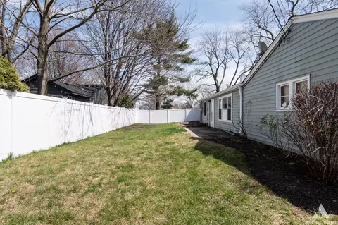 Exterior - 2100 Eastman St, Rolling Meadows, IL 60008 photo 8 of 10