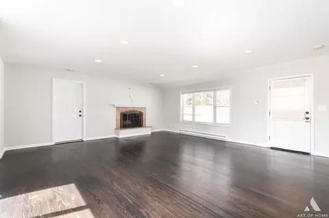 Living - 2100 Eastman St, Rolling Meadows, IL 60008 photo 1 of 2