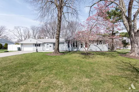 Exterior - 2100 Eastman St, Rolling Meadows, IL 60008 photo 2 of 10