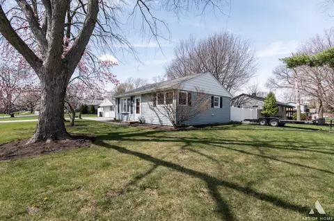 Exterior - 2100 Eastman St, Rolling Meadows, IL 60008 photo 9 of 10