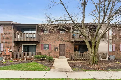 6718 181st St #1510, Tinley Park, IL 60477