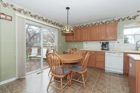 Dining - 1410 Angle Tarn, West Dundee, IL 60118 photo 4 of 4