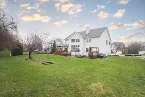 Exterior - 1410 Angle Tarn, West Dundee, IL 60118 photo 3 of 3