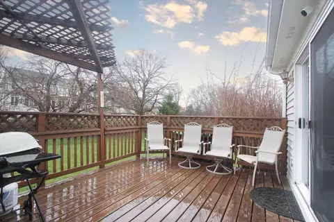 Exterior - 1410 Angle Tarn, West Dundee, IL 60118 photo 2 of 3