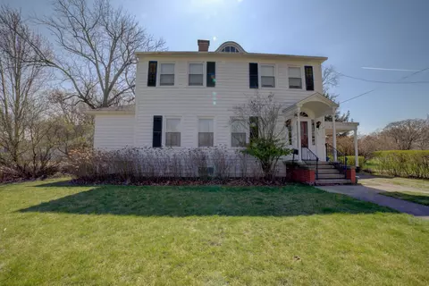 120 W Jones St, Milford, IL 60953