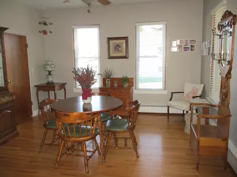 Dining - 544 E Center St, Freeport, IL 61032 photo 2 of 3