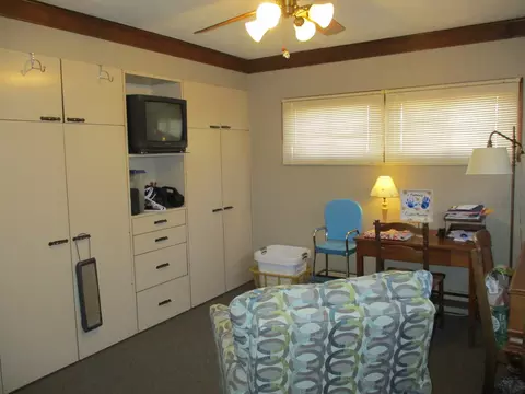 Living - 544 E Center St, Freeport, IL 61032 photo 4 of 4