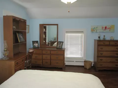 Bedroom - 544 E Center St, Freeport, IL 61032 photo 5 of 6