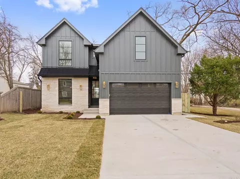 1137 Lincoln St, Glenview, IL 60025