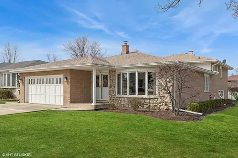 1800 Linden Ave, Park Ridge, IL 60068