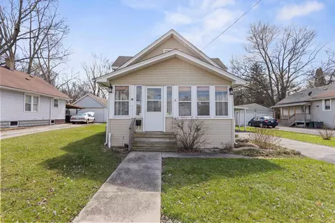 4112 W State St, Rockford, IL 61102