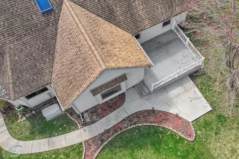 Exterior - 183 Wilcox Dr, Bartlett, IL 60103 photo 7 of 7