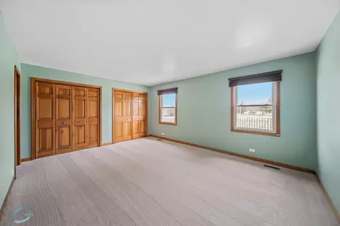 Bedroom - 183 Wilcox Dr, Bartlett, IL 60103 photo 2 of 4