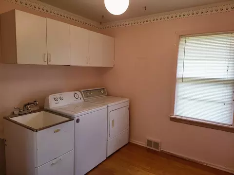 5829 Superior St, Berkeley, IL 60163 photo 14