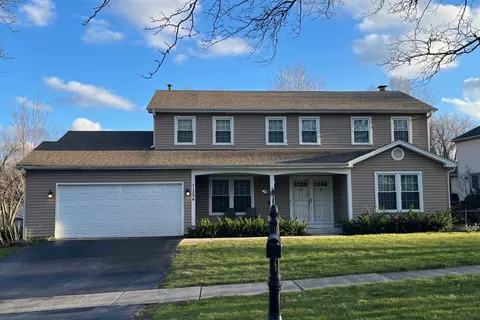 1394 Middleburg Ct, Naperville, IL 60540