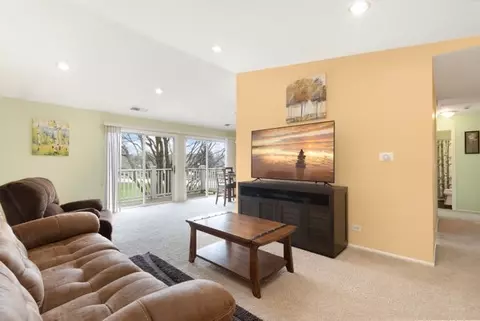 Living - 1606 Brittany Ct #A-2, Wheeling, IL 60090 photo 1 of 4