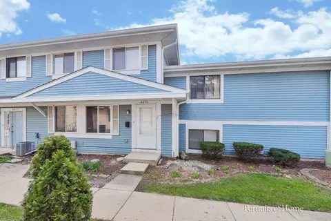 6273 Kit Carson Dr, Hanover Park, IL 60133
