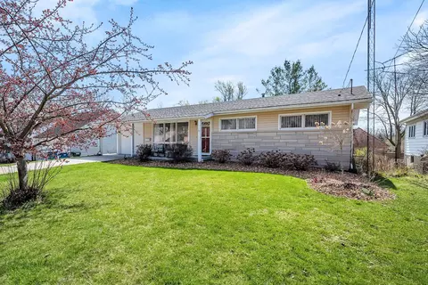 433 Johnson Ave, Morris, IL 60450