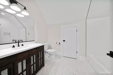 Bath - 4764 Minooka Rd, Minooka, IL 60447 photo 6 of 7