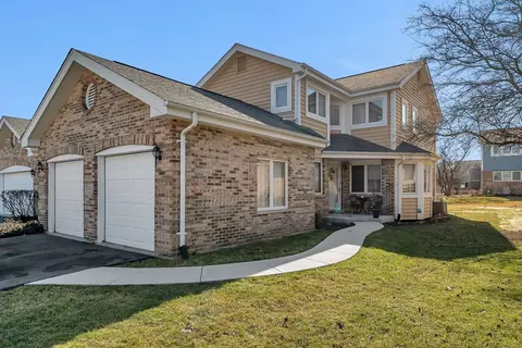17245 Lakebrook Dr, Orland Park, IL 60467