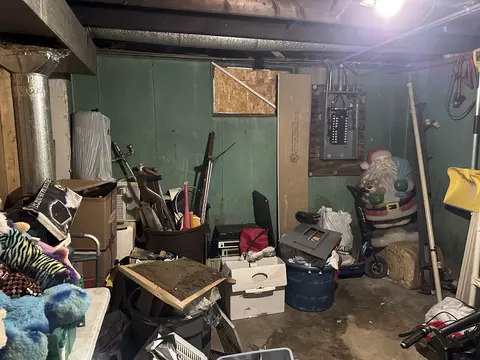 Exterior - 3745 W 157th St, Markham, IL 60428 photo 6 of 6
