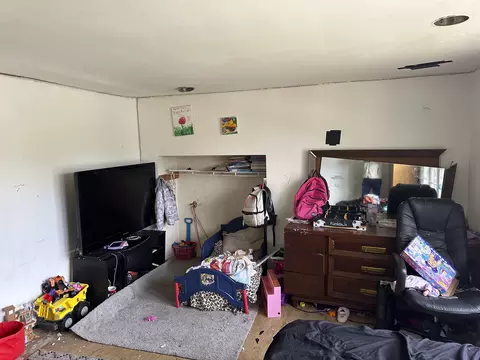 Exterior - 3745 W 157th St, Markham, IL 60428 photo 5 of 6