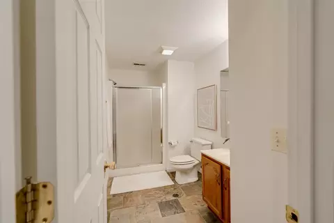 Bath - 907 Ironwood Cc Dr, Normal, IL 61761 photo 7 of 7