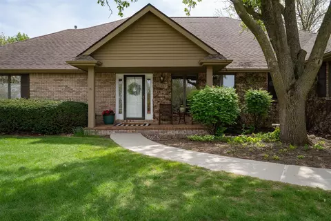 Exterior - 907 Ironwood Cc Dr, Normal, IL 61761 photo 4 of 19