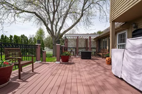 Exterior - 907 Ironwood Cc Dr, Normal, IL 61761 photo 9 of 19