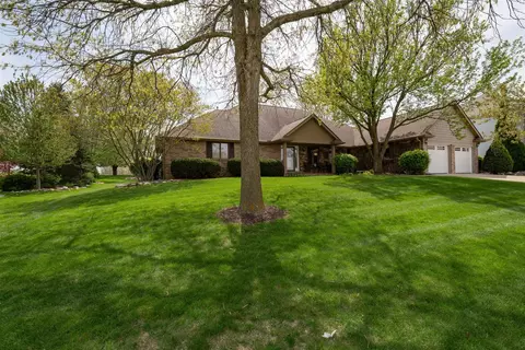 Exterior - 907 Ironwood Cc Dr, Normal, IL 61761 photo 3 of 19