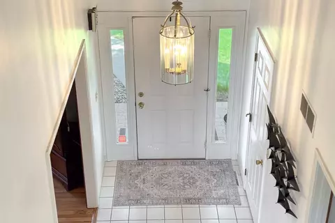 Entry Way - 907 Ironwood Cc Dr, Normal, IL 61761 photo 3 of 3