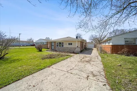 Exterior - 16154 Hermitage Ave, Markham, IL 60428 photo 2 of 4
