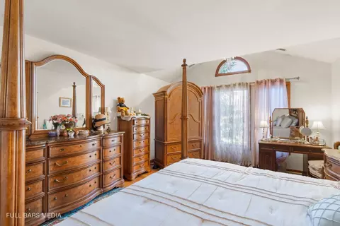 Bedroom - 535 Denoyer Trl, Wheeling, IL 60090 photo 3 of 7