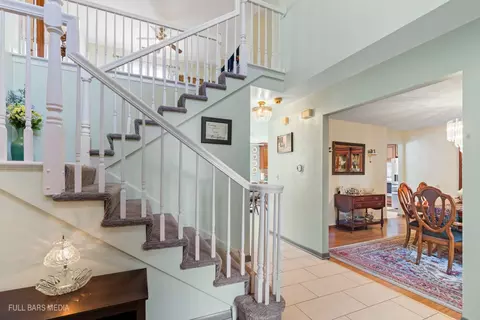 Entry Way - 535 Denoyer Trl, Wheeling, IL 60090 photo 1 of 2