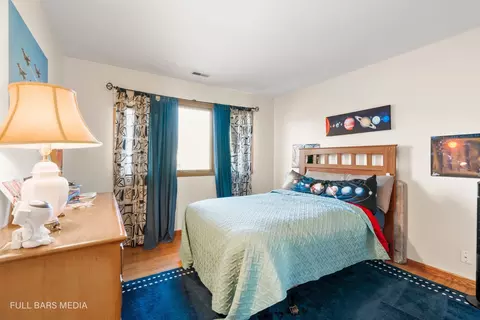 Bedroom - 535 Denoyer Trl, Wheeling, IL 60090 photo 5 of 7