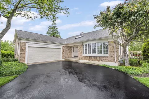 172 Blair Ln, Inverness, IL 60067