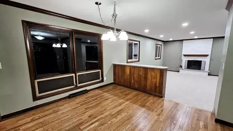 Dining - 520 James Ct, Algonquin, IL 60102 photo 1 of 1