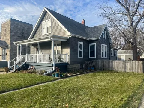 1348 W Madison St, Ottawa, IL 61350