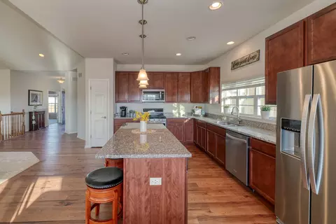 785 Simpson Ave, Elburn, IL 60119 photo 8